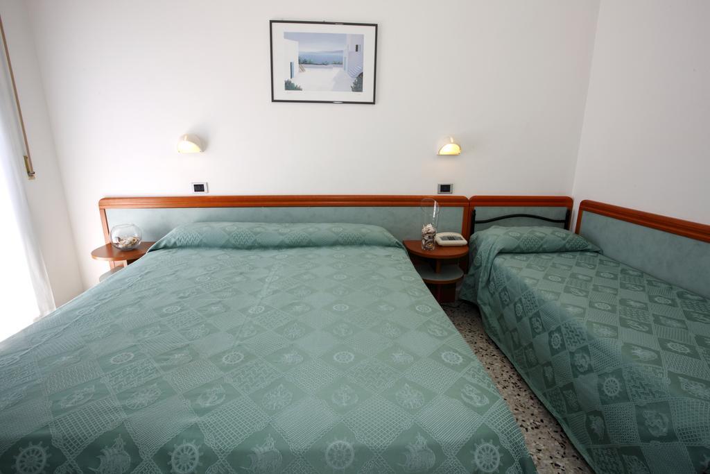 Hotel Vannini Rimini Chambre photo